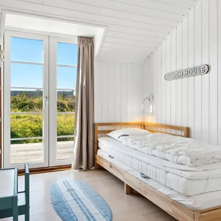Blaguna - 600m From The Sea In Nw Jutland By Interhome Holiday home